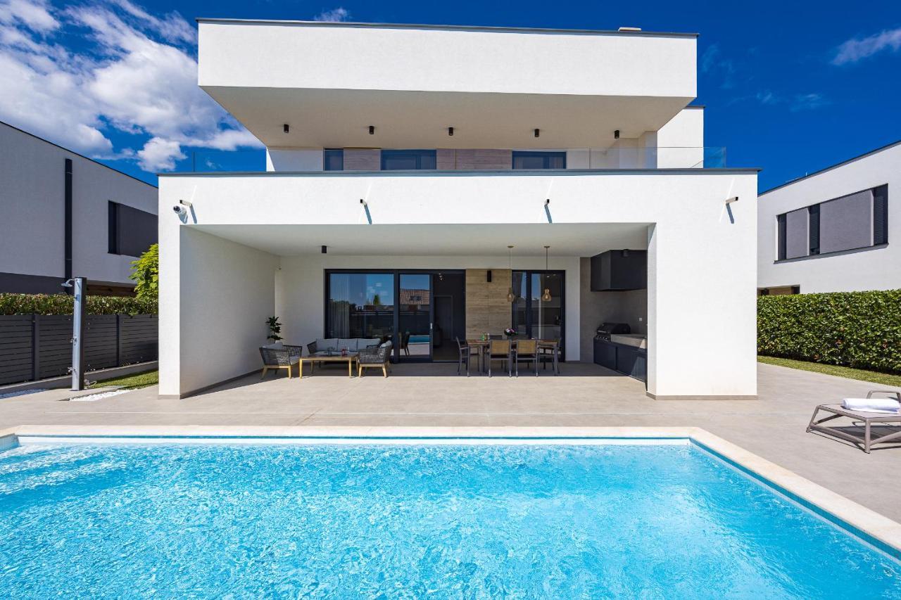 Villa Moon Near The Sea Fažana Zewnętrze zdjęcie